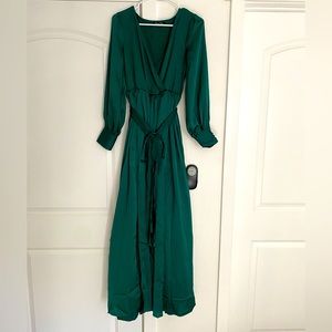 Women’s dress size small